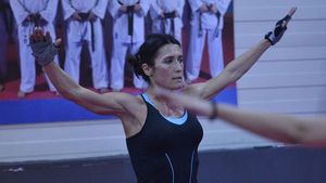 O "polițistă" pune la punct lotul național de karate