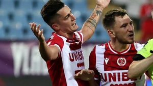 Scandal în toată regula declanșat de Steliano Filip după transferul lui Deian Sorescu la FCSB! „Tu mai lipseai” | FOTO