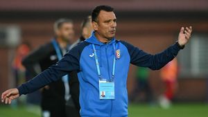 „Nu e normal”. Toni Petrea a vorbit despre decizia lui Laurențiu Reghecampf de a semna în Sudan