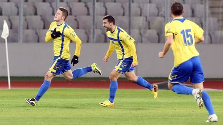 De-a Buș-ilea spre liga secundă. Corona rămâne fără victorie în 2014. Corona - Săgeata 0-0. Buș a ratat un penalty