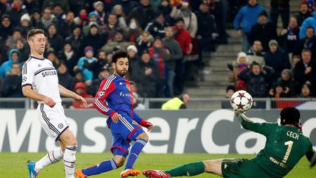 O poză cât o mie de cuvinte! "Ă‚sta doarme?" FOTO: Reacția genială lui Mourinho la golul care lasă Steaua acasă
