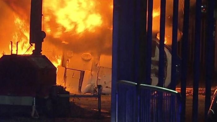 FOTO | Scandalos! Fani a trei echipe din Premier League doresc moartea patronilor formațiilor pe care le iubesc: "Nu are elicopter? Nu putea fi el în elicopter?"