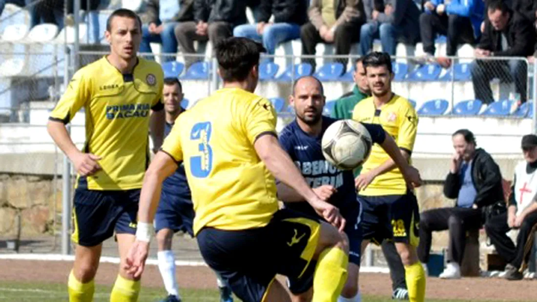 VIDEO Băcăuanii au urcat pe loc de play-off** după victoria de la Suceava