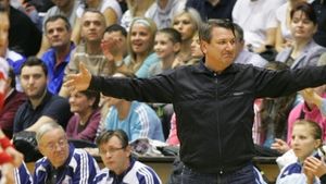 Cu cine atacă Oltchim finala Ligii?** Voina: "Mi-e foarte greu să aleg lotul de 14!"