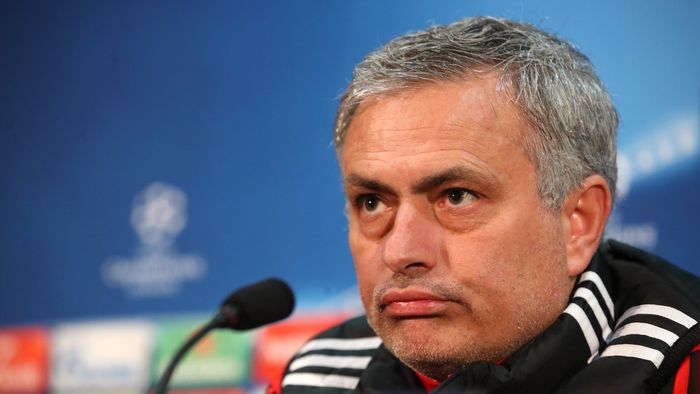 "Eu nu te întreb pe tine cu cine ai vorbit ieri sau în această dimineață". Cine l-a mai supărat pe Mourinho 