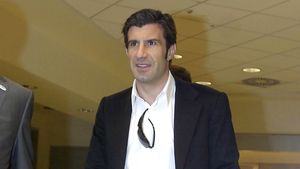 Figo: La CFR sunt mulți portughezi care nu și-au găsit locul în Portugalia