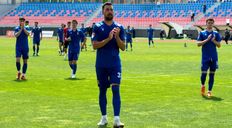 Primarul Târgoviștei e de părere că Chindia nu va pierde barajul de menținere în Liga 2 cu CSC Dumbrăvița: ”Avem condiții total diferite. La ei e mai de comună, mai de Liga 4.” Dâmbovițenii au ieftinit biletele, dar mențin cenzura