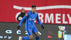 Cum îl caracteriza tatăl lui Florinel Coman pe „Mbappe” al lui Gigi Becali! Dezvăluiri despre fotbalist și ce crede despre patronul FCSB: „Îmi place asta la el”