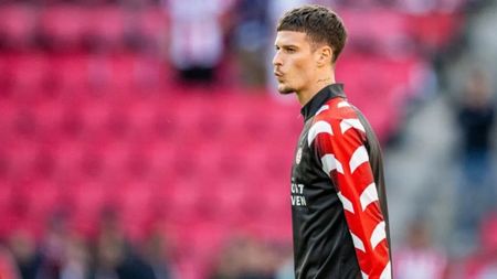Dennis Man, criticat înaintea meciului cu FC Porto! Fostul internațional olandez s-a săturat: „El și Bajraktarevic sunt ranchiunoși. PSV să folosească tinerii în locul lor”