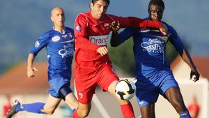 Dinamo-Croix de Savoie 2-2