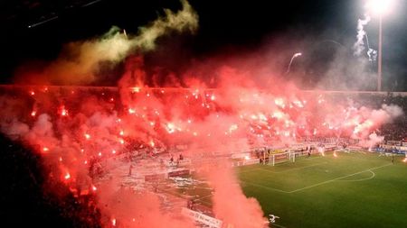 22.000 de fani și 100 de autocare pentru primul trofeu după 11 ani. Pe Costin Lazăr îl așteaptă o atmosferă incredibilă la finala Cupei Greciei