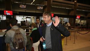 Săndoi a venit și a plecat după 10 zile: "Nu cred că se poate realiza unirea celor două echipe din Craiova"