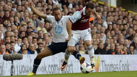 EXCLUSIV | "Ne-am întâlnit pe o plajă și mi-a spus 'De patru ori am încercat să te iau!'". Raț, curtat de un mare antrenor din Premier League: "N-am știut nimic până n-am ajuns în Anglia"