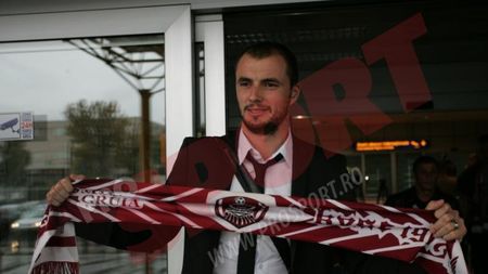 FOTO Campioana a revenit de la Braga cu zâmbetul pe buze** "E frumos că suntem peste Manchester"