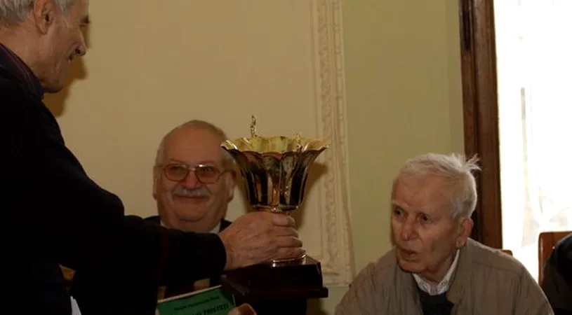 Telu Diamandi s-a stins din viață la 98 de ani!** Era cel mai în vârstă dintre practicanții jocului cu balonul oval