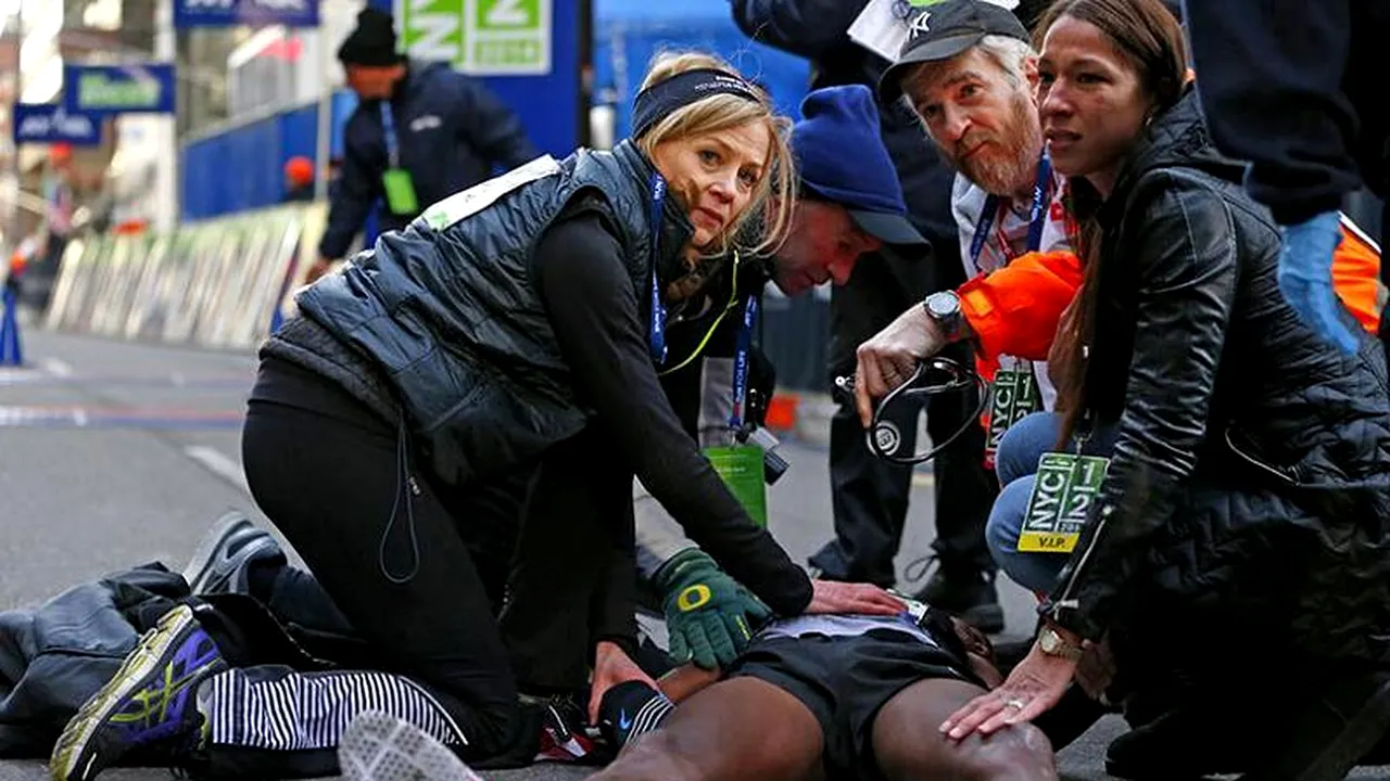 Dublul campion olimpic Mo Farah a leșinat după ce a terminat semimaratonul de la New York