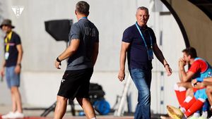 Mircea Rednic s-a dezlănțuit după UTA Arad - Poli Iași 1-0, prima sa victorie din acest sezon! A anunțat noi transferuri, dar și noi plecări, și și-a certat jucătorii!