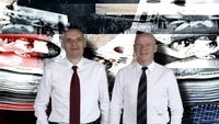 Frații Pavăl intră în forță în afacerile cu stații de încărcare a mașinilor electrice. Ce lovitură dau cei mai bogați patroni din fotbalul românesc