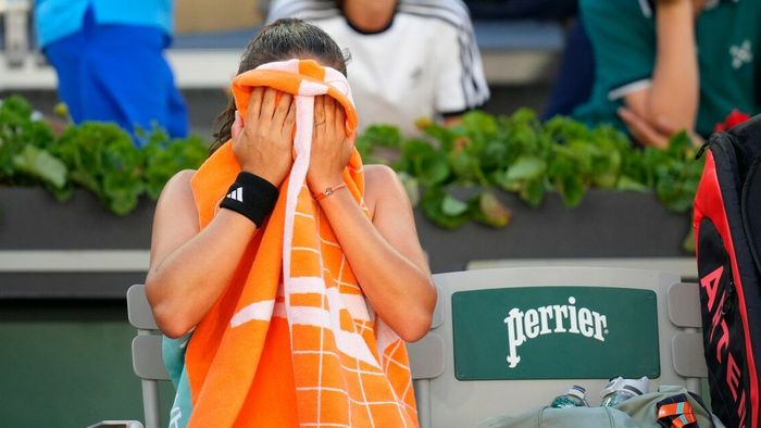 Reacție spontană a rusoaicei Daria Kasatkina când a realizat ce avea de gând Elina Svitolina, jucătoarea din Ucraina! S-a dus direct la arbitru și rivalei i-a arătat un deget | VIDEO & FOTO