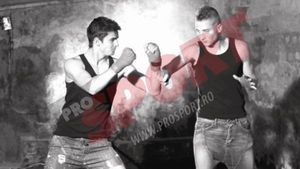 INCENDIAR** Cristea, Grozav, Hamza&co, așa cum nu i-ai mai văzut! 'Lupii galbeni' s-au dezbrăcat de echipament pentru o cauză nobilă! FOTO Fight Club by Petrolul