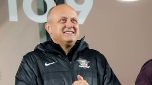 Italienii, anunț despre decizia lui Dan Șucu legată de Patrick Vieira. „Umbra” lui Gasperini la Genoa i-a făcut să „sape” în privința viitorului francezului