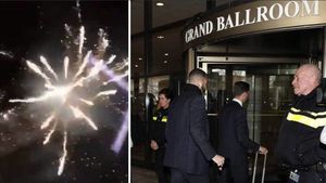 VIDEO | Fanii lui Ajax nu i-au lăsat să doarmă pe jucătorii lui Real Madrid! Show pirotehnic în fața hotelului care i-a găzduit pe Sergio Ramos & Co.