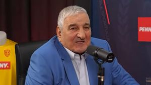 Rică Răducanu l-a făcut praf pe Toto Dumitrescu: „A zis că tata e barosan. Copiii de bani gata se apucă de nenorociri”