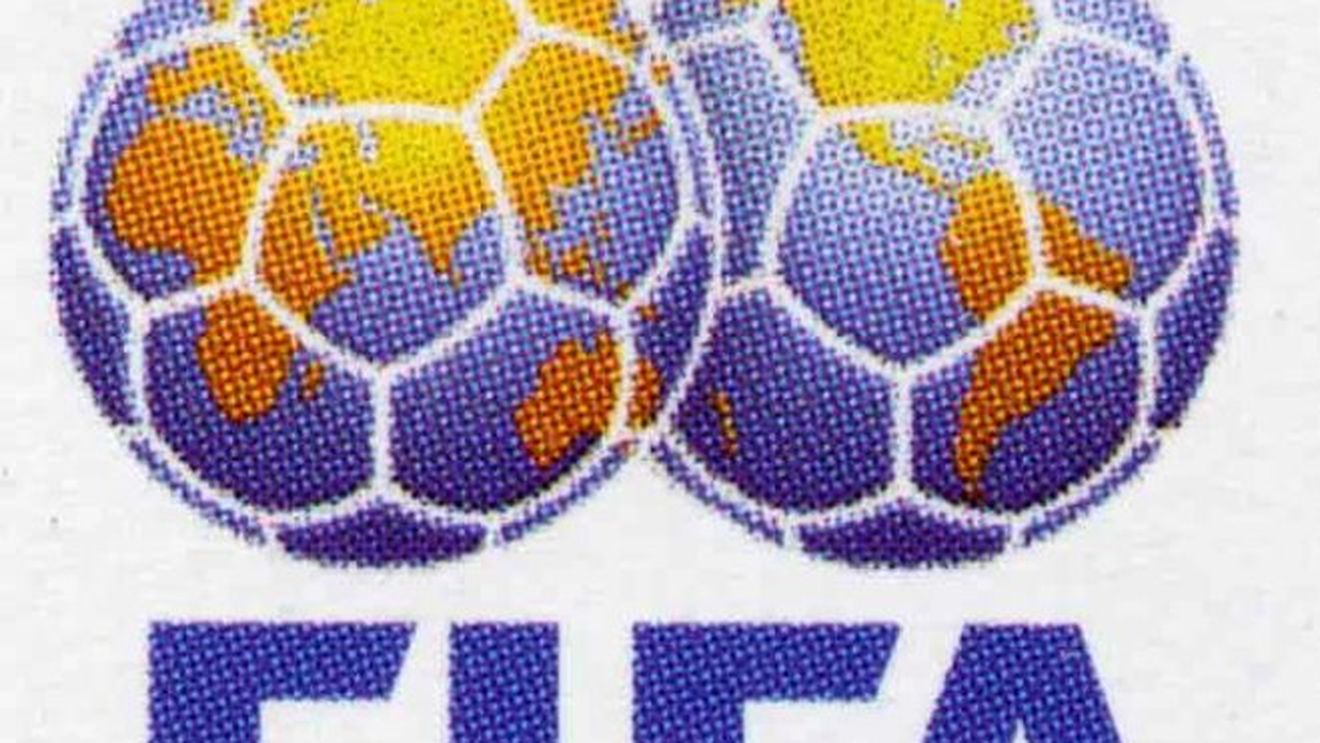 FIFA a decis să experimenteze sistemul cu 5 arbitri!