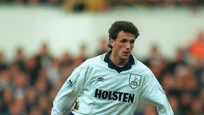 Cum a reacționat Gică Popescu, criticat pentru că nu l-ar aprecia prea tare pe Radu Drăgușin, la scurt timp după ce românul a fost din nou rezervă de lux la Tottenham! Mesajul postat de „Baci”: „Oare cum ar fi arătat?”