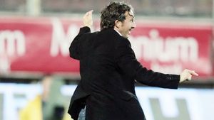 Stoica: "Chiar și un egal e fantastic cu Dinamo sau Steaua"