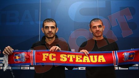 FOTO** Frații Karamyan au semnat cu Steaua! "Vrem să-l facem fericit pe Stoichiță!"