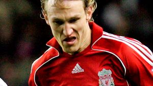 Sami Hyypia și-a prelungit contractul cu Liverpool