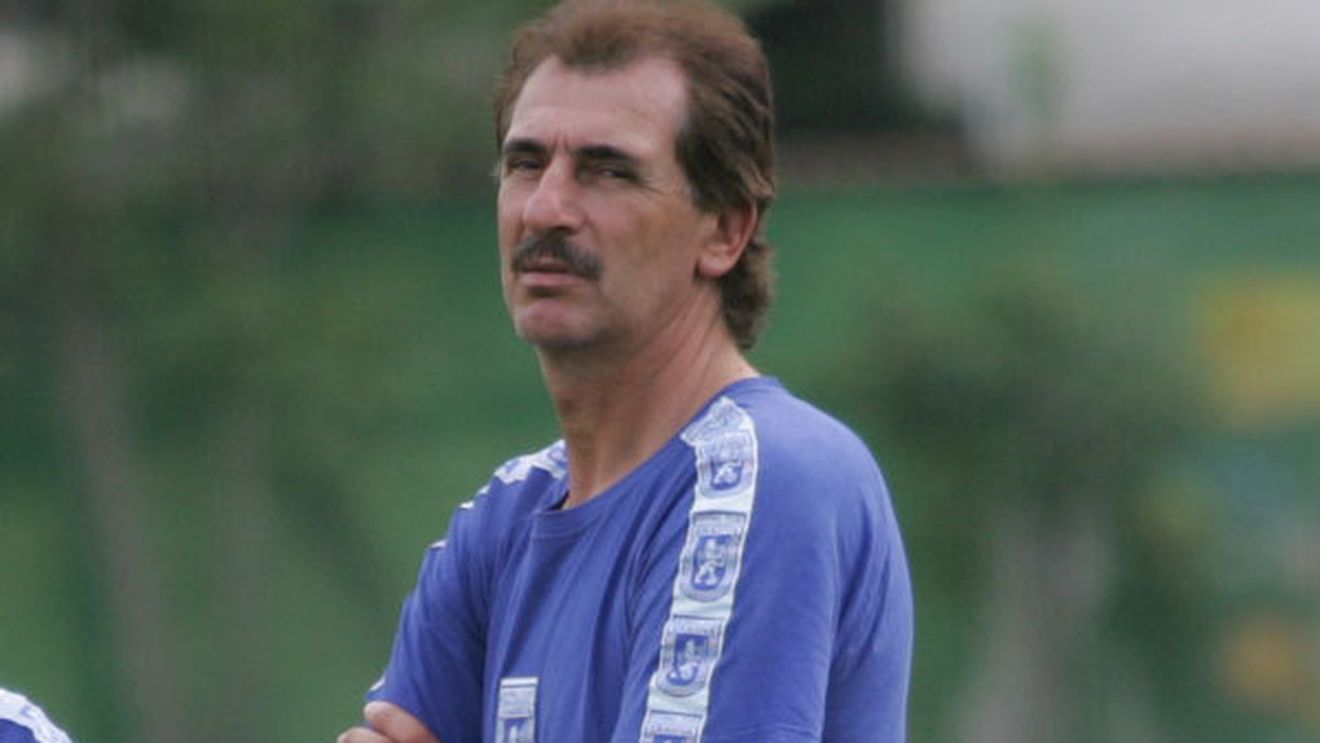 Silviu Lung: "Atașamentul lui Păunescu față de Craiova a fost total"