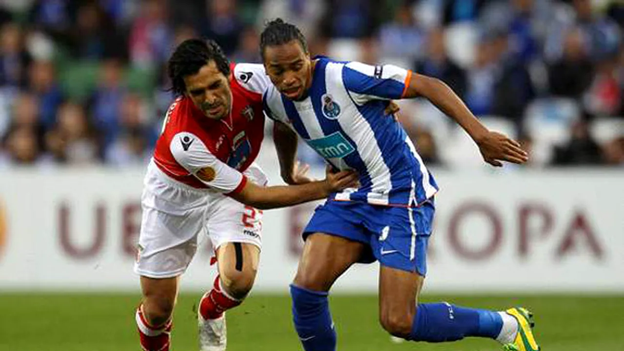 S-au înțeles cu Chelsea? ** Porto nu se bazează pe Alvaro Pereira în Supercupa cu BarÃ§a