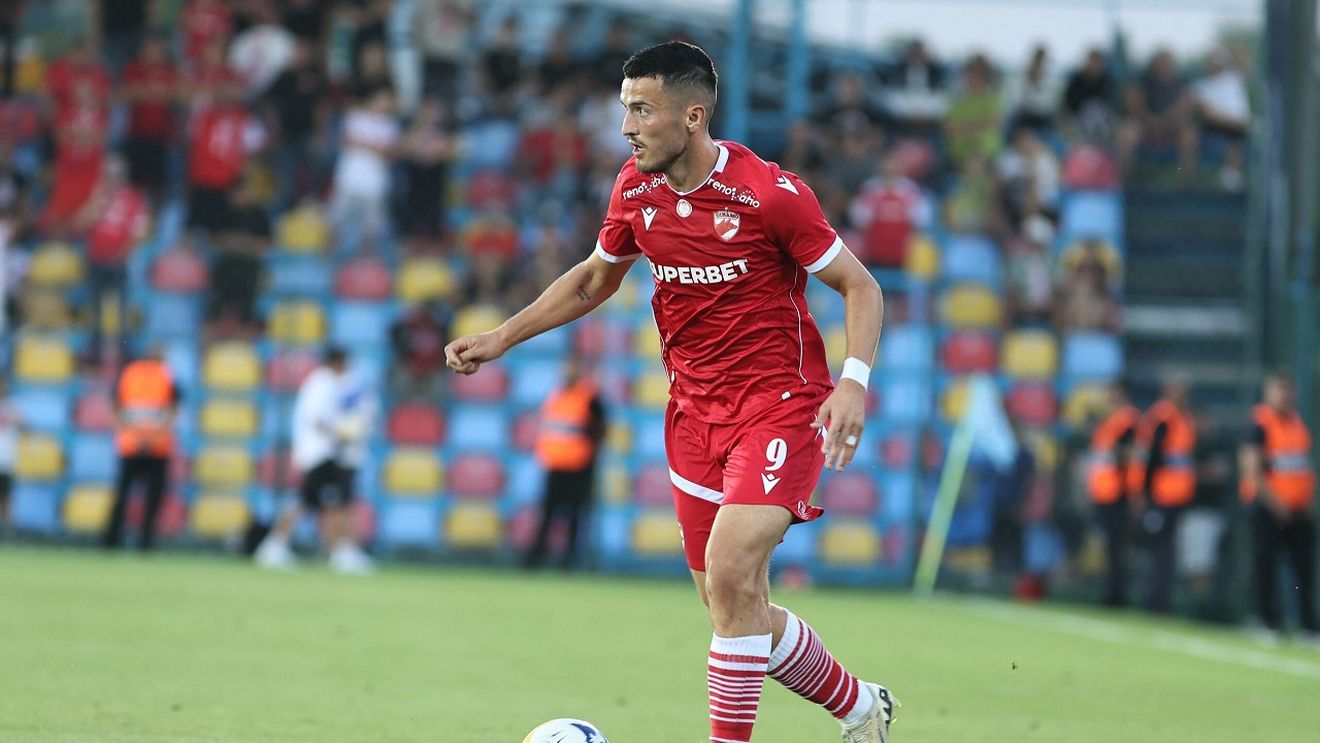 Reacție extrem de agresivă a lui Selmani, în care îşi pune la zid colegii, dar se atacă şi pe el însuşi. Atacantul nu s-a ferit de vorbe, după Dinamo Bucureşti - FC Botoşani 2-2