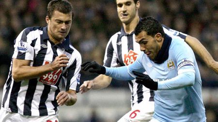 Englezii: "Tamaș, urmașul lui Dracula!"** "Mă simt ca acasă în Anglia, e cea mai fericită perioadă din carieră"