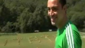 SUPER VIDEO** Copiii din Catalunia au scris cu trupurile lor numele lui Xavi! "Mourinho la Real, o motivație în plus pentru Barcelona"
