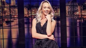 FOTO | Sandra Izbașa își cucerește din nou fanii! Tocmai a dezvăluit cu ce se ocupă în această perioadă: "E un rol pozitiv, noi ajutăm să eliberăm niște fete dintr-un bordel"