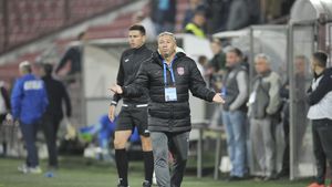 Nu e pace în Ardeal. Suporterii i-au cerut demisia lui Dan Petrescu, iar "Bursucul" a reacționat dur. Care crede că e motivul din spatele atitudinii fanilor: "Poate sunt..."