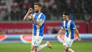 Alexandru Crețu le-a făcut pe toate în Sepsi Sf. Gheorghe – Universitatea Craiova! A marcat un gol superb și a fost eliminat pentru o intrare criminală, în decurs de doar 15 minute! | VIDEO