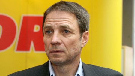 "Dorinel rezistă doar dacă îi convine ce-i comandă Gigi!"