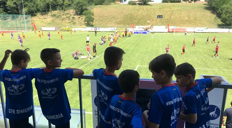 REPORTAJ | Redescoperind bucuria de a juca fotbal: 1000 de copii într-o competiție de cinci stele