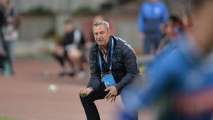 Un nou caz halucinant la Dinamo: "Nimeni nu a luat legătura cu mine, e rușinos ce se întâmplă. Fanii sunt minunați, Rednic e un om bun, dar la club e haos". Cum se apără Dănciulescu