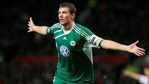 Țintele "Diavolului"! Vezi ce jucători ar putea ajunge pe Old Trafford!