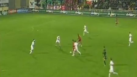 VIDEO** La fel ca Maradona în '86! Un brazilian a înscris după o impresionantă cursă de 70 de metri