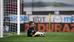 Dinamo se întărește de la CFR!** Edi Stăncioiu, la Dinamo?