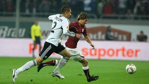 Rapid nu are ce face cu altceva decât victoria, dar nu se va arunca în ofensivă:** "Răzvan nu e fricos, știe când atacă"