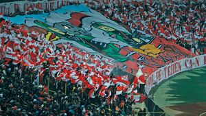 Dinamo și-a propus să aducă mai mulți fani decât Steaua pe cel mai mare stadion al țării!** Ce decizie a luat clubul: