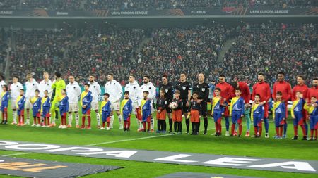 „Dumnezeule, ce se întâmplă? Este senzațional”. Britanicii de la Daily Mail au rămas uluiți când au văzut asta la FCSB - Manchester United