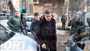 UPDATE FOTO&VIDEO! Victor Pițurcă a revenit la sediul DNA! A fost jignit și a dat un răspuns uluitor: „Dacă te dai cu ruj, vorbim!”